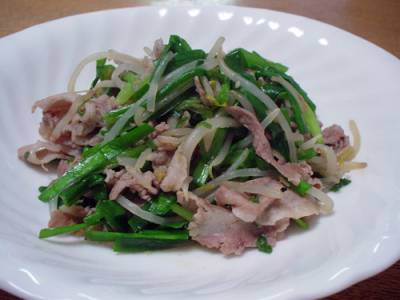 にらもやしの豚こま炒め