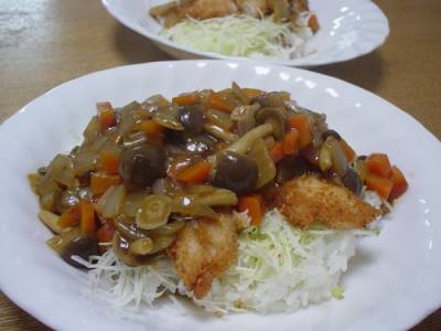 ささ身カツ カレーソース丼