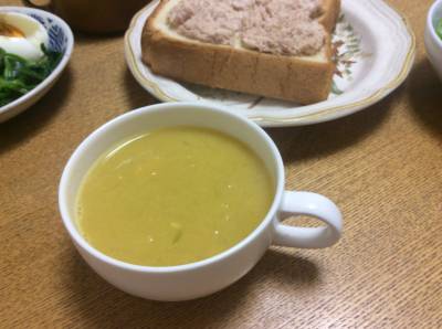 クリームコーンのカレースープ