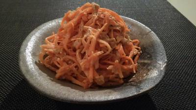 春にんじんとツナのサワークリームサラダ