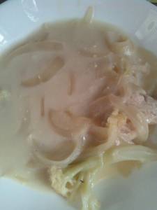 鶏むね肉とカリフラワーのクリーム煮