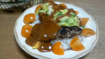 ロコモコメガ丼