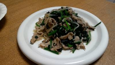 たっぷりほうれんそうと豚肉のピリ辛蒸し