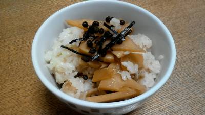 たけのこと豚肉の混ぜご飯