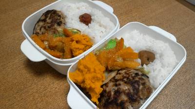 赤ピーマンとキャベツの炒めごまあえ