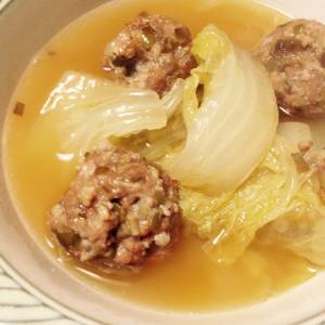 白菜と肉だんごの煮込み