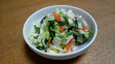 キャベツとセロリのもみ漬け