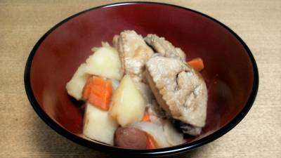 野菜と鶏手羽の梅照り煮