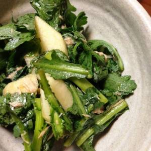 春菊とりんごのツナサラダ