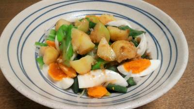 エダモンドレッシングで春野菜サラダ