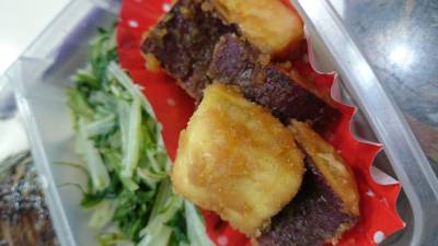 さつまいものピーナツバターあえ