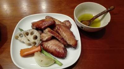 こんがり手羽先とグリル野菜