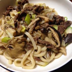 牛きのこうどん