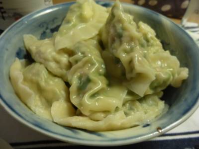 豚肉の水ギョーザ