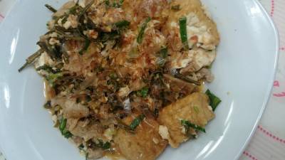 ちぎり厚揚げと豚バラの和風炒め