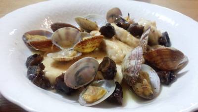 かじきとあさりのプルーン煮