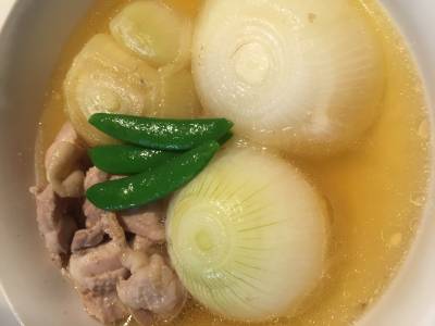 新たまねぎの丸ごと煮