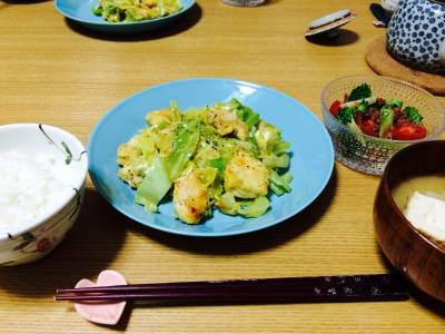 キャベツと鶏肉のクリームチーズ蒸し