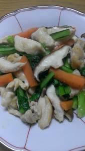 鶏むね棒と春野菜の塩炒め