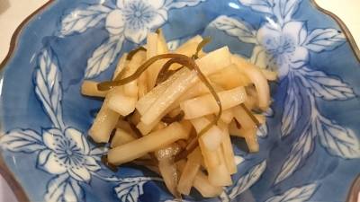 大根の塩昆布あえ