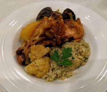 鶏肉とプルーンのスパイシー煮込み