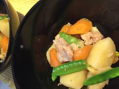 新じゃがのごま煮