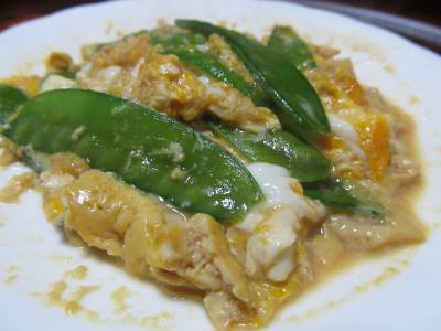 絹さやの卵とじ