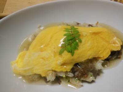 和風オムライスのだしあんかけ