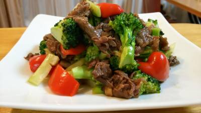 ブロッコリと牛肉のオイスターソース炒め