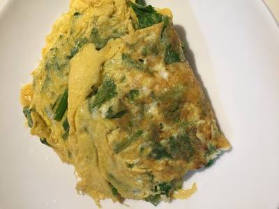 セロリの葉と卵の炒め物