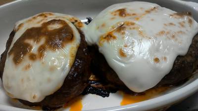 チーズハンバーグ