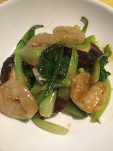 えびとチンゲンサイの炒め物