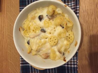 チキンマカロニグラタン