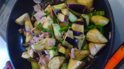 なすと豚肉のしぎ焼き