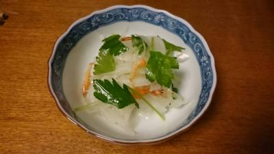 新たまねぎと桜えびの酢あえ