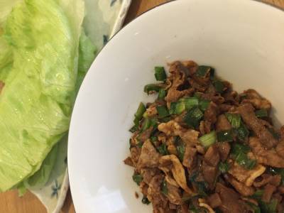 肉みそレタス包み