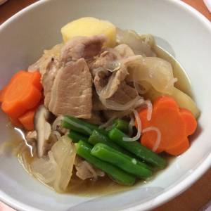 しらたきたっぷり肉じゃが