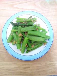 スナップえんどうの塩炒め