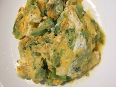 ブロッコリのスペイン風オムレツ