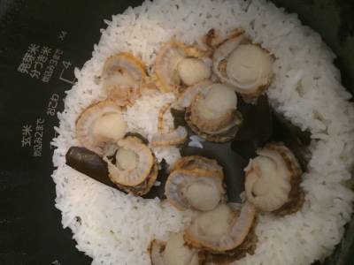 帆立ての炊き込みご飯