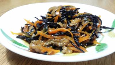 ひじきの煮つけ