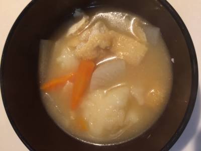新じゃが団子の具だくさんみそ汁
