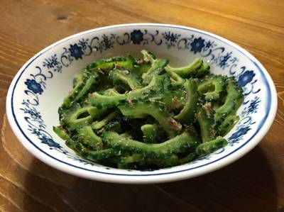 ゴーヤーの塩麹（こうじ）あえ