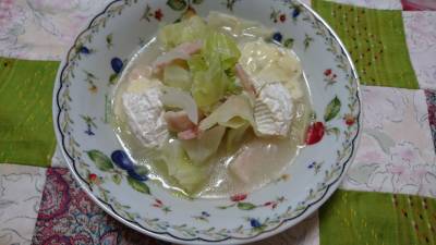 チーズとキャベツのスープ