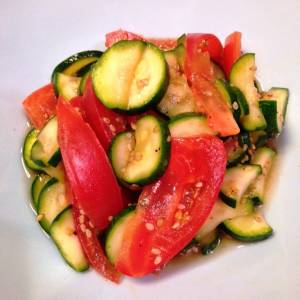 ズッキーニとトマトのあえ物