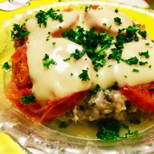 牛ひき肉とトマトの重ね蒸し