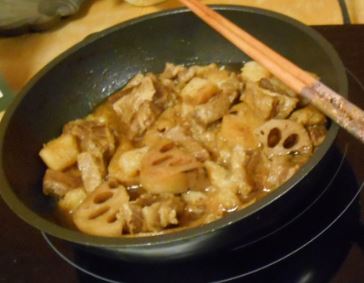 里芋と牛バラ肉の煮物