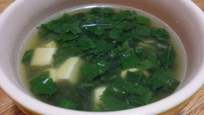 モロヘイヤと木綿豆腐のスープ