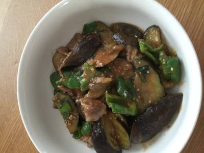 なすと豚肉のしぎ焼き