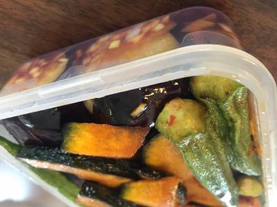 揚げなすのピリ辛香味づけ